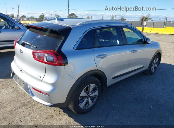 KNDCC3LC3J5126630 2018 KIA NIRO Silver Trasero derecho