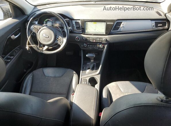 KNDCC3LC6J5150145 2018 KIA NIRO Gray 