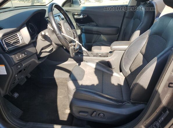 KNDCC3LC6J5150145 2018 KIA NIRO Gray 