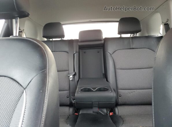 KNDCC3LG0L5062987 2020 KIA NIRO Gray Rear seats view