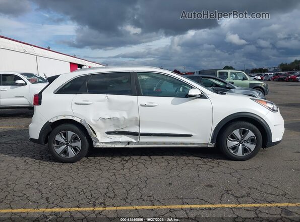 KNDCE3LC9K5224993 2019 KIA NIRO White Widok wnętrza z tyłu