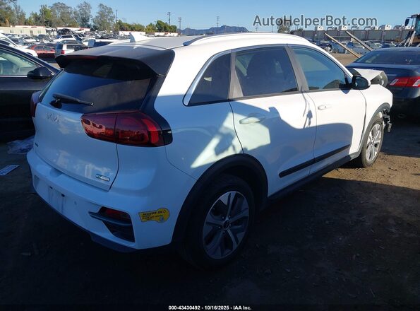 KNDCE3LG4N5134920 2022 KIA NIRO EV White უკანა მარჯვენა