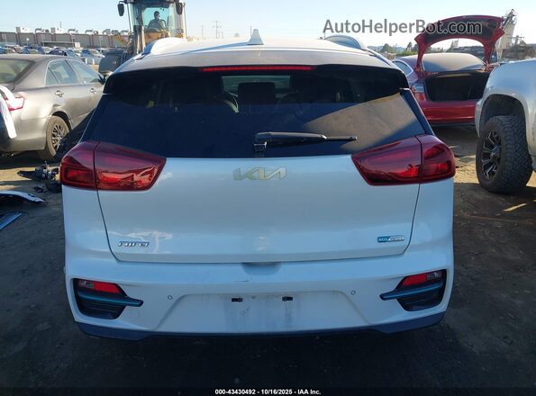 KNDCE3LG4N5134920 2022 KIA NIRO EV White 