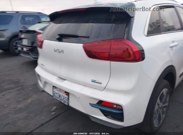 KNDCE3LG7N5124981 2022 KIA NIRO EV White 