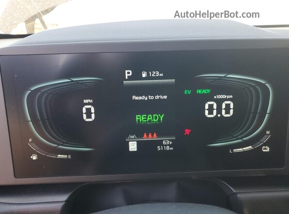 KNDCP3LE7S5264792 2025 KIA NIRO Black Вид щитка приладів
