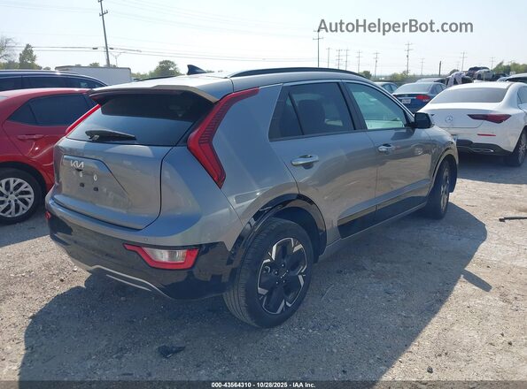 KNDCR3L10R5098052 2024 KIA NIRO EV Gray 