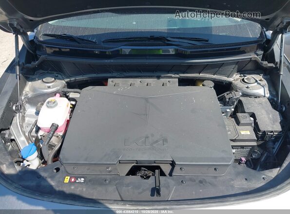 KNDCR3L10R5098052 2024 KIA NIRO EV Gray 