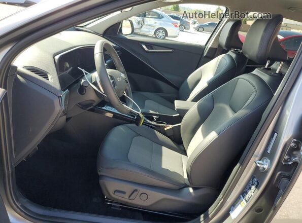 KNDCR3L17S5134776 2025 KIA NIRO Silver 