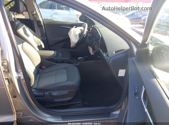 KNDCS3LF6R5142877 2024 KIA NIRO PLUG-IN HYBRID Silver Սալոնի դիմացի տեսք