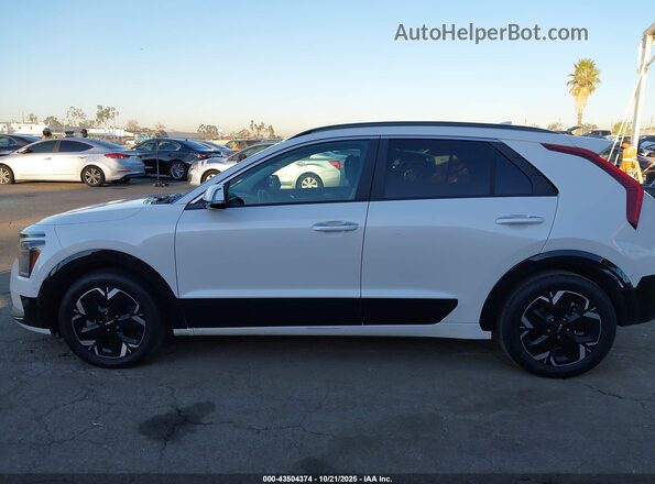 KNDCT3L1XR5089764 2024 KIA NIRO EV Белый Панорамный вид салона 360°