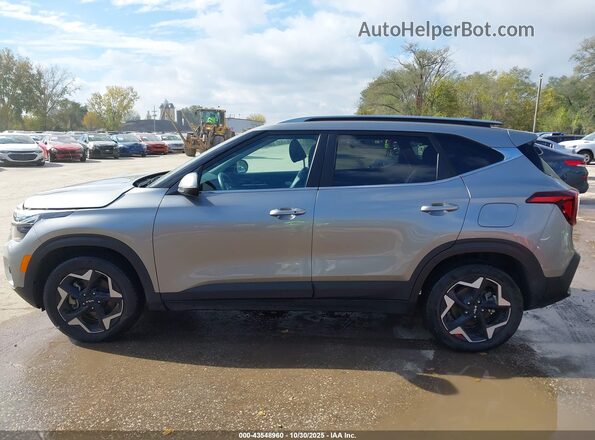 KNDERCAA2R7546579 2024 KIA SELTOS Silver სალონის 360-გრადუსიანი ხედი