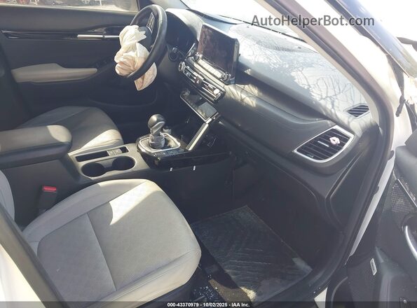 KNDETCA23P7387577 2023 KIA SELTOS White Widok wnętrza z przodu