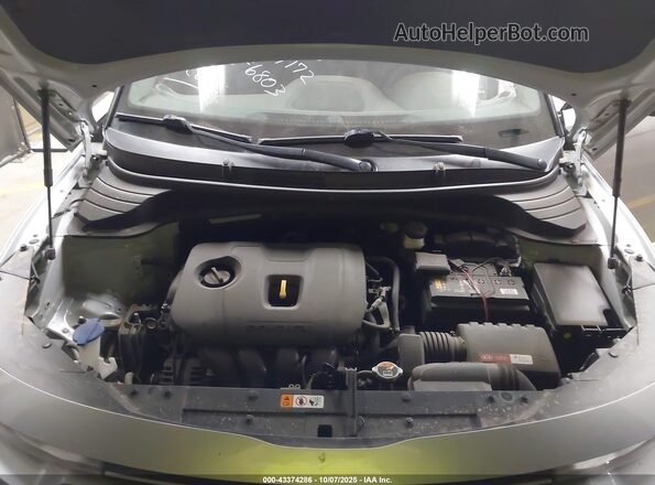 KNDJ22AU8L7036803 2020 KIA SOUL Gray Հետևի տեսք