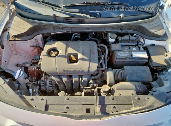KNDJ23AU7L7018170 2020 KIA SOUL White Vista interior trasera