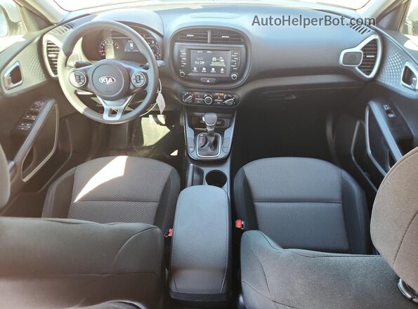 KNDJ23AU7M7758061 2021 KIA SOUL Silver 