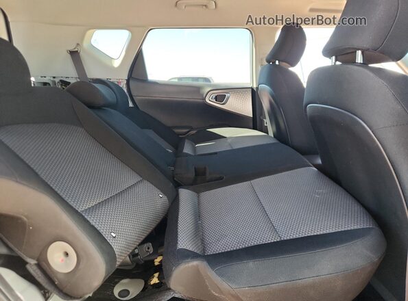 KNDJ23AU7M7758061 2021 KIA SOUL Silver 