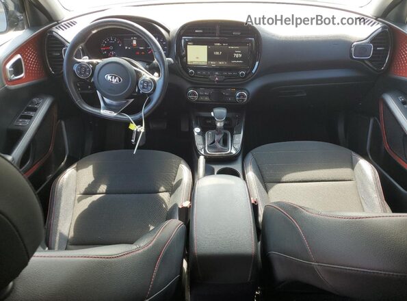 KNDJ53AF1L7005763 2020 KIA SOUL Gray Dashboard view