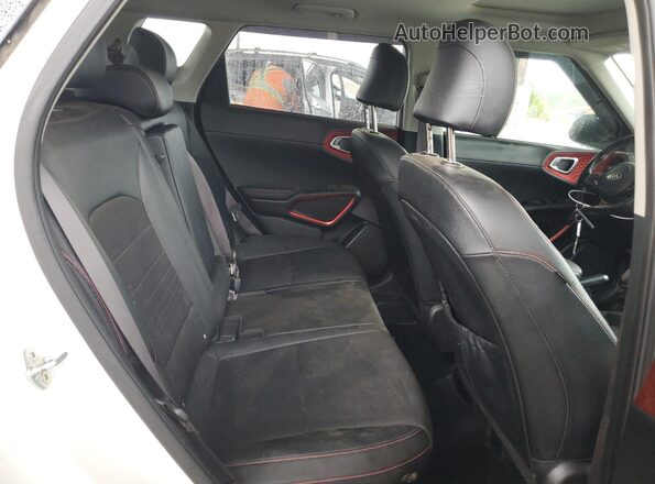 KNDJ53AFXL7064892 2020 KIA SOUL White Հետևի նստատեղերի տեսք