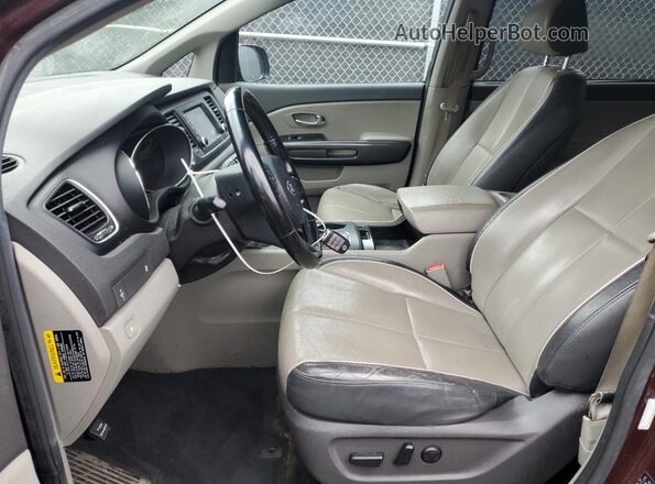 KNDMB5C11J6386407 2018 KIA SEDONA Maroon 