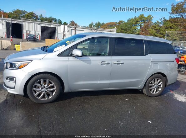 KNDMB5C11K6515943 2019 KIA SEDONA Silver სალონის 360-გრადუსიანი ხედი