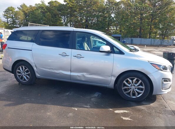 KNDMB5C11K6515943 2019 KIA SEDONA Silver წინა ხედი