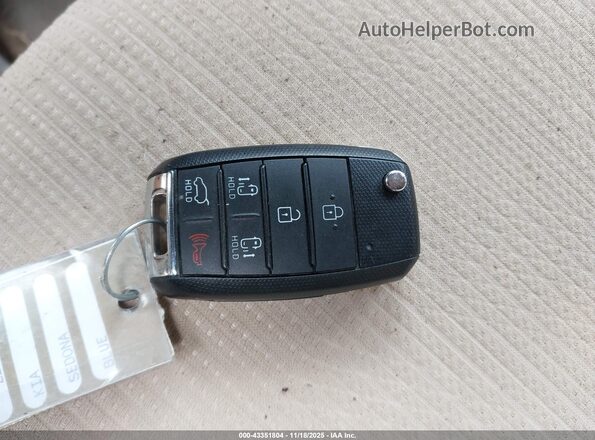 KNDMB5C16L6646402 2020 KIA SEDONA Dark Blue Вид панелі приладів