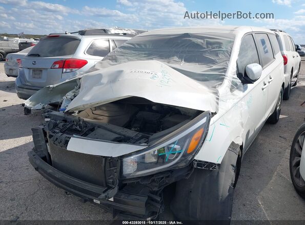 KNDMB5C19L6626080 2020 KIA SEDONA White Առջևի ձախ երեք քառորդ տեսարան