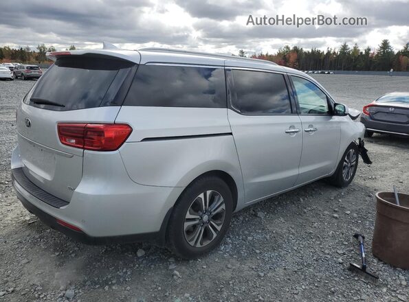 KNDMC5C15L6562004 2020 KIA SEDONA Silver Trasero derecho