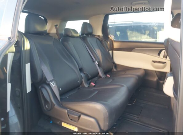 KNDNB4H37R6424324 2024 KIA CARNIVAL MPV Gray Vista de la etiqueta del VIN
