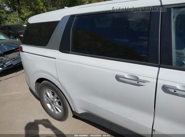 KNDNB4H38N6127170 2022 KIA CARNIVAL MPV White 