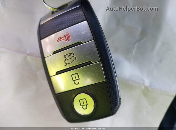KNDP63AC1L7806920 2020 KIA SPORTAGE Черный Вид панели приборов
