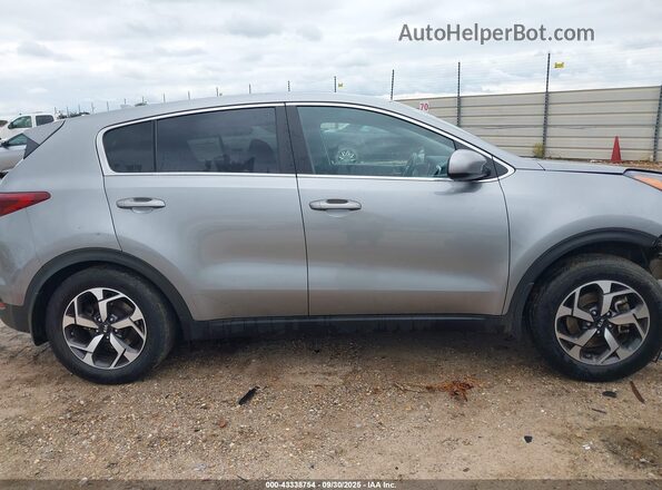 KNDPM3AC2N7968046 2022 KIA SPORTAGE Silver Սալոնի հետևի տեսք