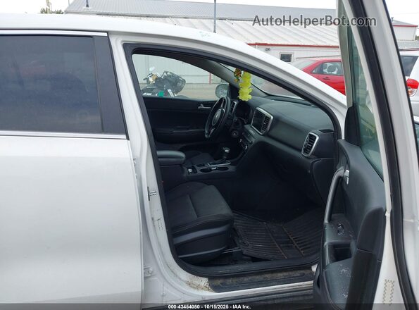 KNDPM3AC8L7796702 2020 KIA SPORTAGE White Front interior view