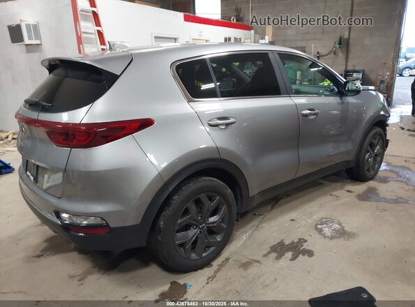 KNDPMCAC1N7958172 2022 KIA SPORTAGE Silver Tył prawy