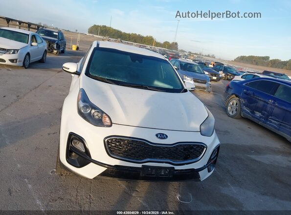 KNDPMCAC6L7821077 2020 KIA SPORTAGE Белый Вид спереди