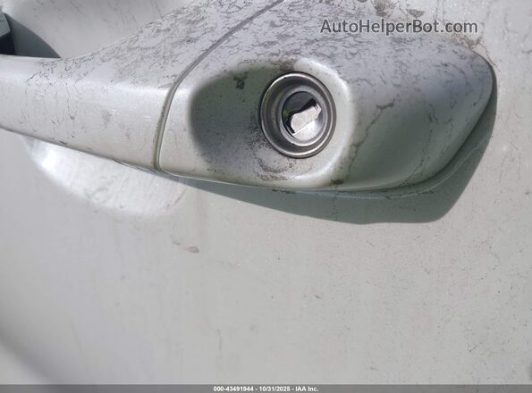 KNDPMCAC8M7917682 2021 KIA SPORTAGE White 