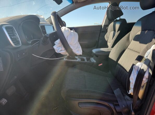 KNDPMCAC8N7965877 2022 KIA SPORTAGE Red Front interior view