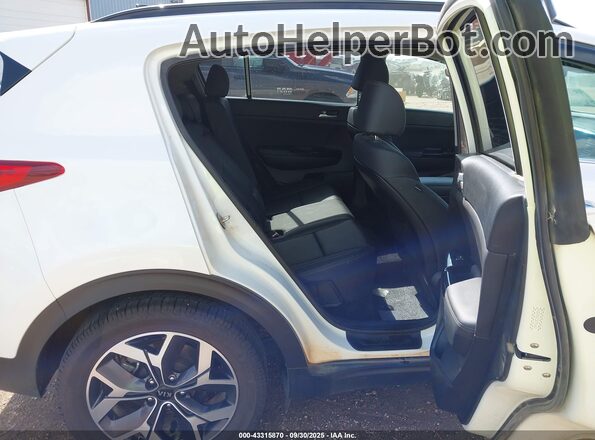 KNDPN3AC3N7996404 2022 KIA SPORTAGE White Вид наклейки з VIN-кодом