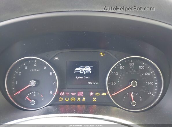 KNDPNCAC0N7984100 2022 KIA SPORTAGE Red Widok tylnych siedzeń