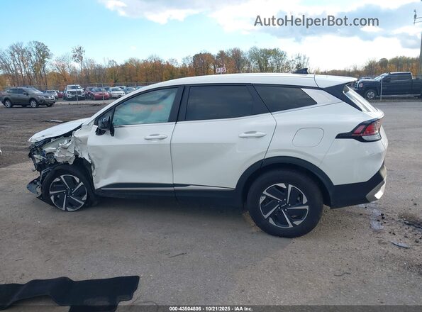 KNDPUCAG7P7016052 2023 KIA SPORTAGE HYBRID White Widok wnętrza 360 stopni