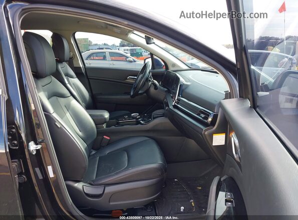 KNDPVCAG3P7028809 2023 KIA SPORTAGE HYBRID Черный Вид салона спереди