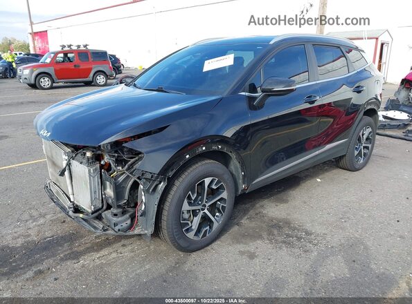 KNDPVCAG3P7028809 2023 KIA SPORTAGE HYBRID Черный Передняя левая четверть