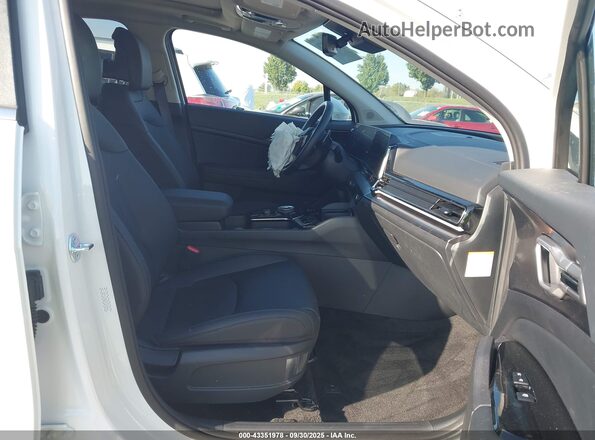 KNDPVCDG3S7243465 2025 KIA SPORTAGE HYBRID White Սալոնի դիմացի տեսք