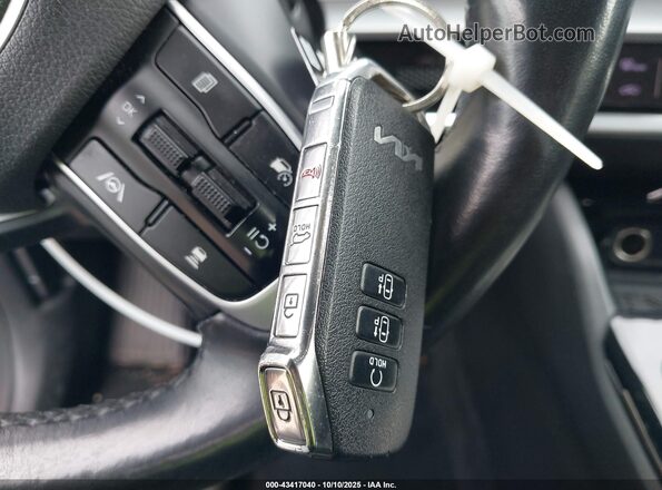 KNDPXCAG2P7055655 2023 KIA SPORTAGE HYBRID Black Widok deski rozdzielczej