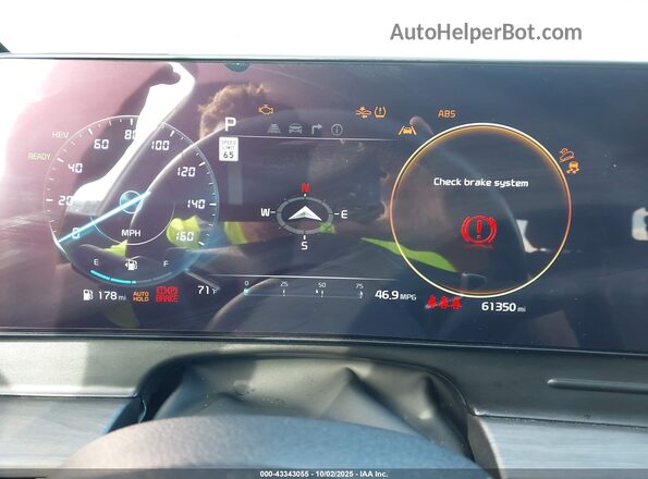 KNDPZDAH8P7102521 2023 KIA SPORTAGE PLUG-IN HYBRID Green Vista de los asientos traseros
