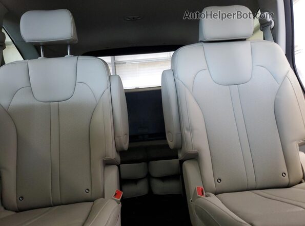 KNDRHDLG6R5247684 2024 KIA SORENTO Silver უკანა სავარძლების ხედი