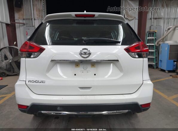 KNMAT2MT2JP576600 2018 NISSAN ROGUE White 