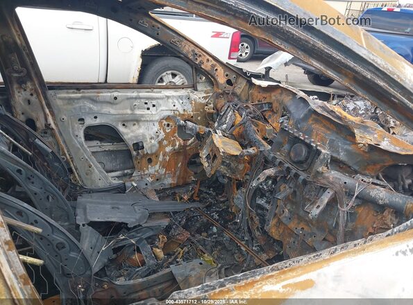 KNMAT2MT4GP649085 2016 NISSAN ROGUE White Вид салону спереду