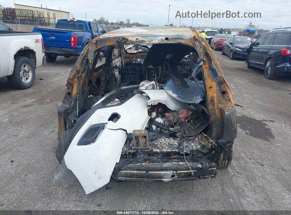 KNMAT2MT4GP649085 2016 NISSAN ROGUE White 