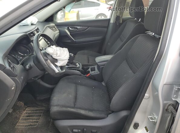 KNMAT2MV2LP526817 2020 NISSAN ROGUE Silver Widok wnętrza z przodu